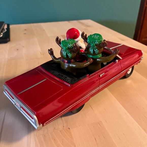 Gemmy Christmas Low Rider Red Impala Car Santa 2 Reindeer Animated Musical Works - Picture 10 of 10